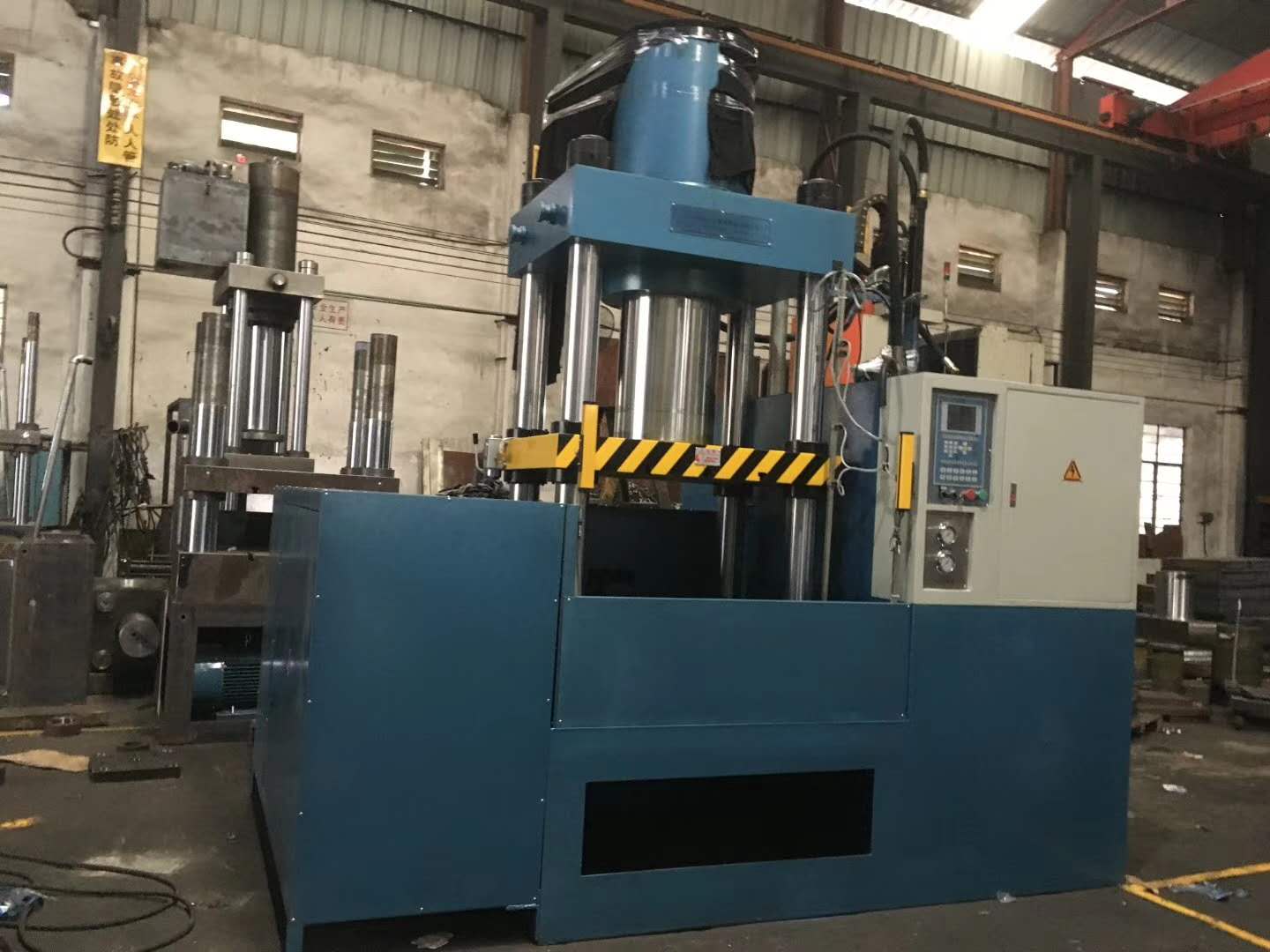 Custom Hydraulic Press for Stainless Steel Sinks production