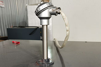 What are the main features of thermocouples