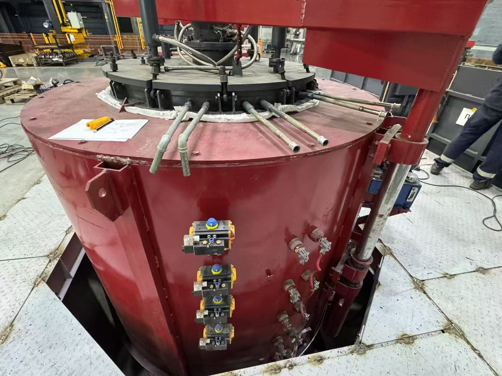 Russian On-site Record of Huichengsheng's Pit Carburizing Furnace