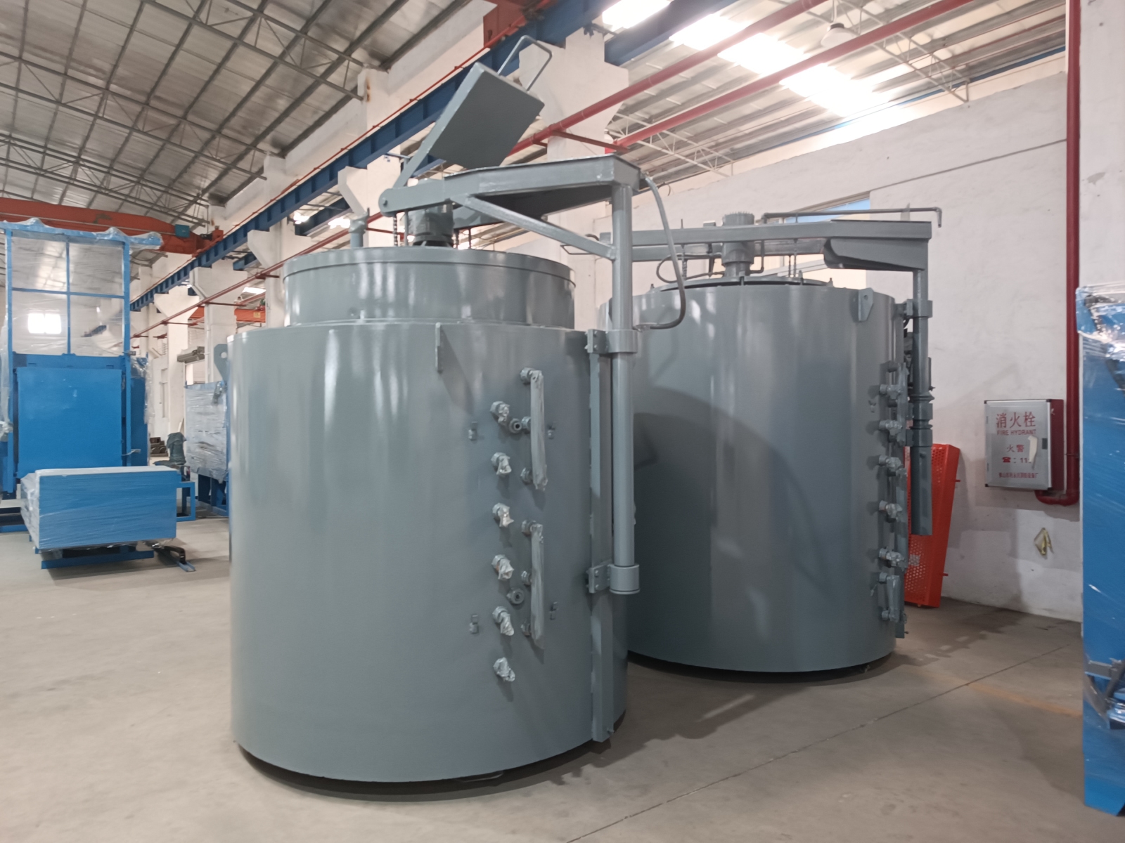 Boosting Surface Hardness: Carburizing and Quenching with Pit Furnaces