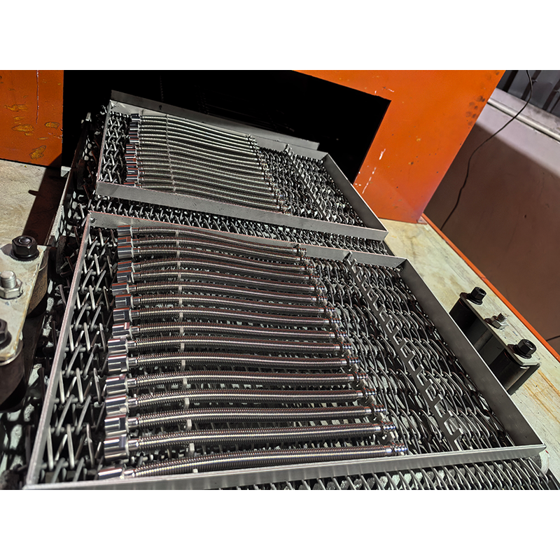 HCS Continuous Brazing Furnace for Stainless Steel AI Liquid Cooling Manifold Manufacturer